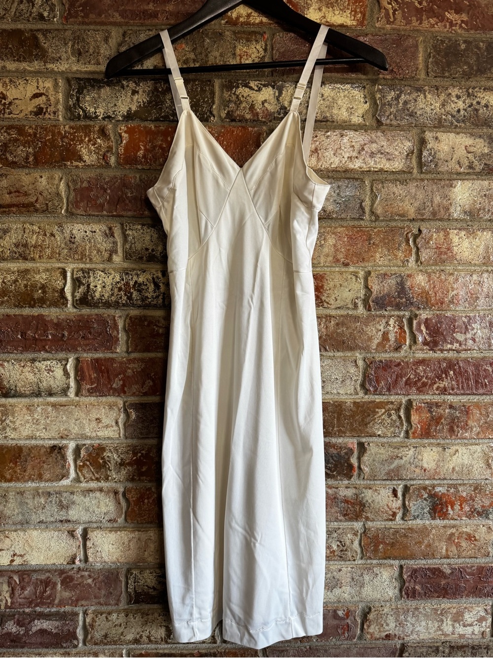 Vintage 1960-1970 women’s slip